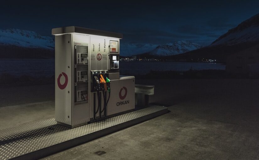 Salg af Servicestationer: En Indgående Guide til Investering i Erhvervsejendomme